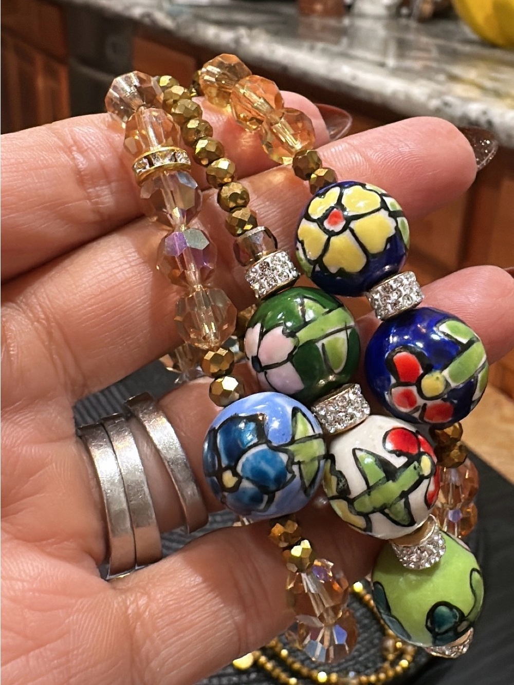 Hand-Painted Floral Bead Stretch Bracelet - Multicolor